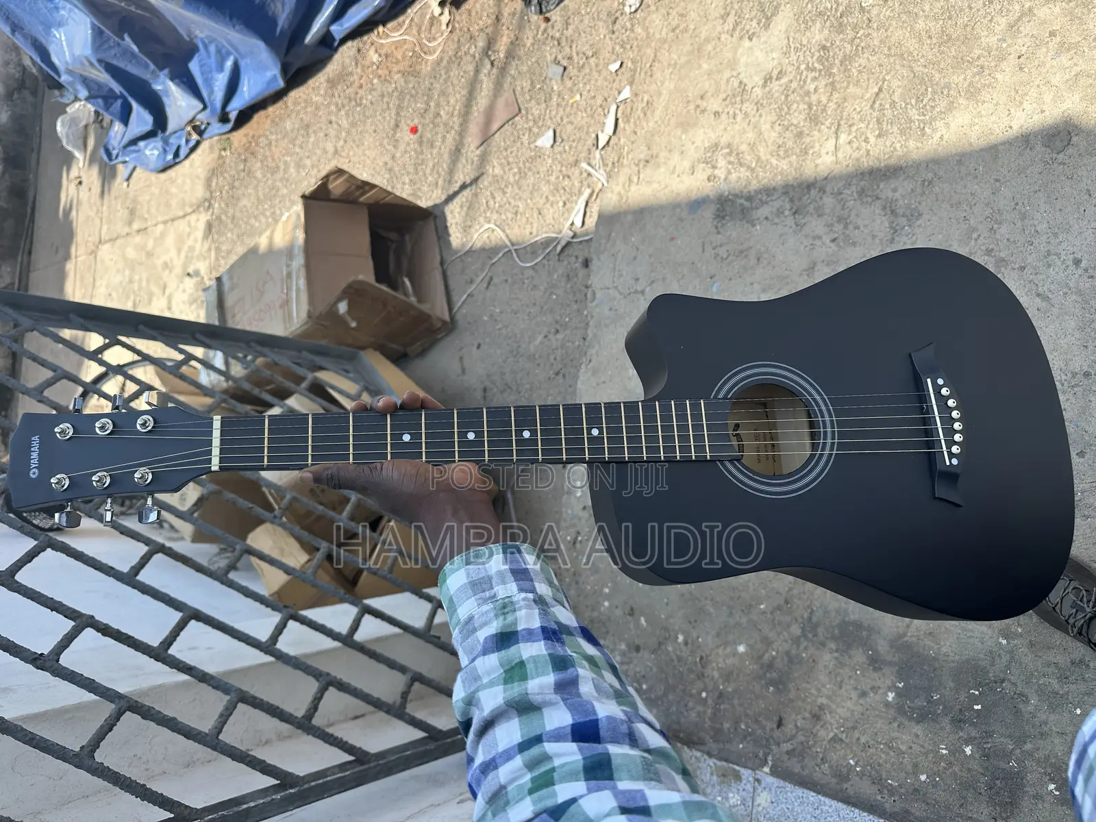 Yamaha Acoustic Guitar Black