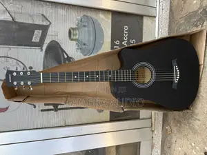Yamaha Acoustic Guitar Black