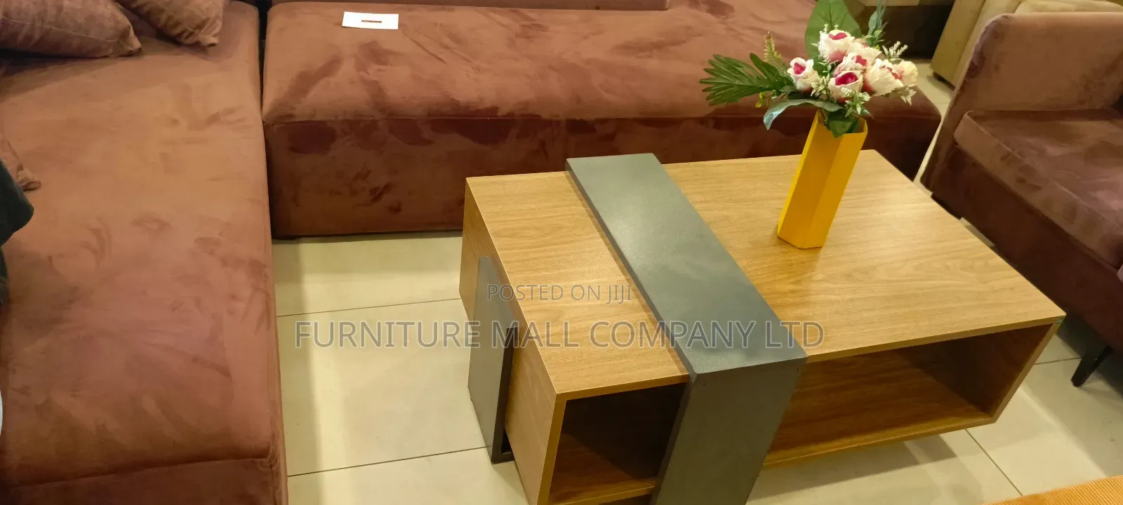 Nice Center Table Available as Seen