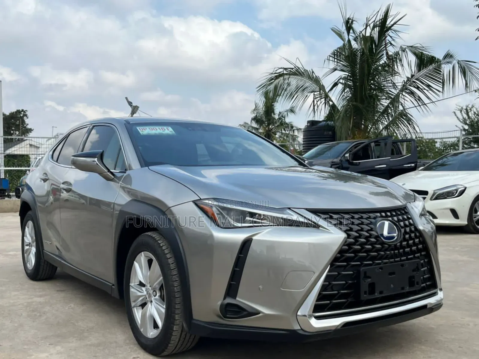Lexus UX 2019 Silver