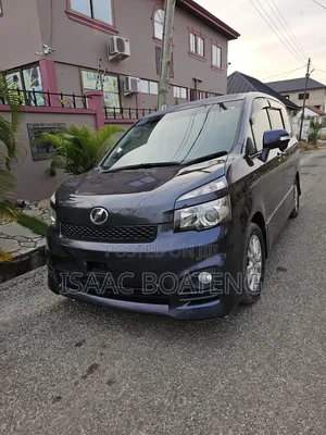 Toyota Voxy 2012 Blue