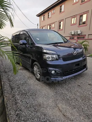 Toyota Voxy 2012 Blue