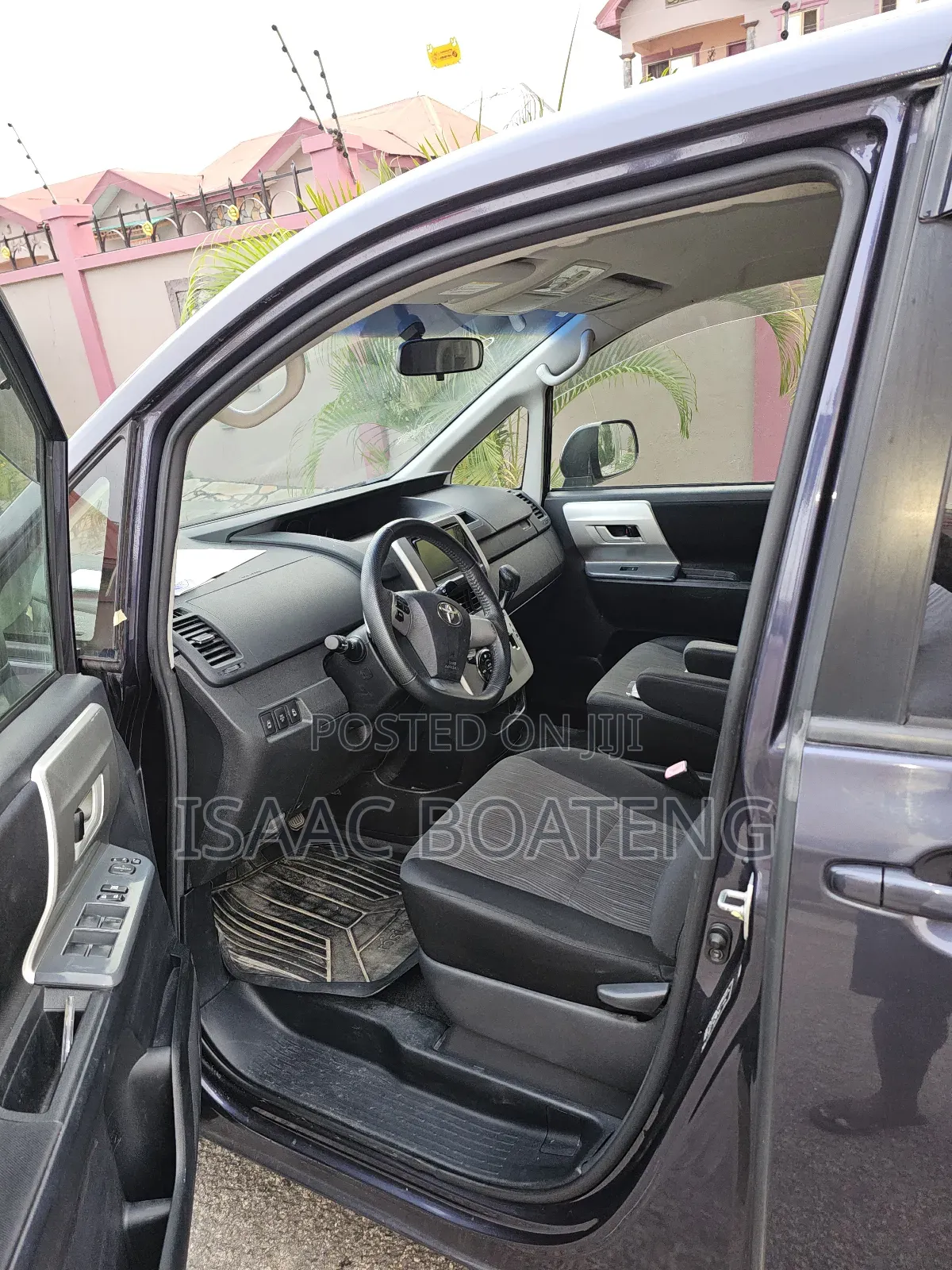 Toyota Voxy 2012 Blue