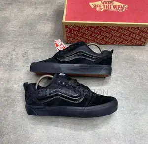 Knu Skool Vans Triple Black Sneaker