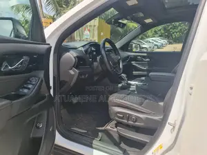 Chevrolet Traverse RS 2024 White