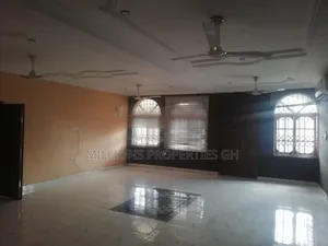 Hotel 4sale 23rooms Tech Asokore Mampong