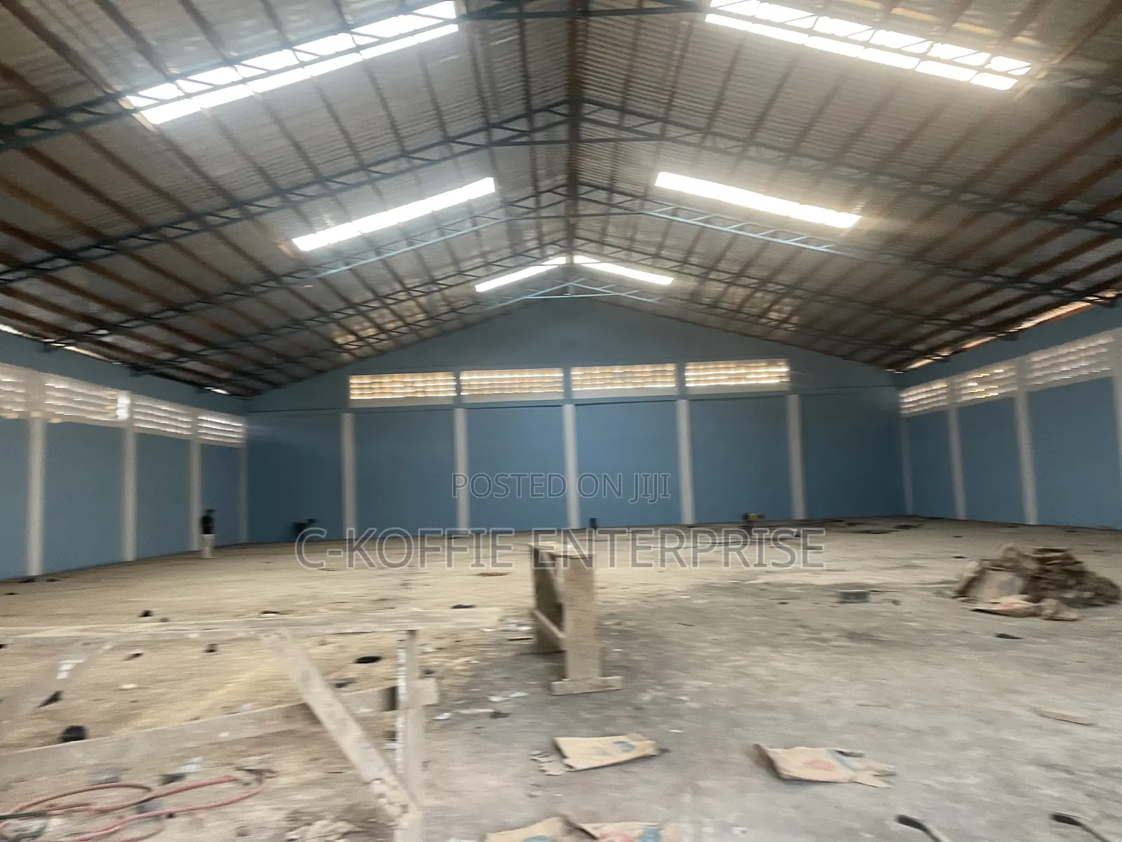 1,200 SQM Warehouse + 6bedrooms at Achimota for Rent