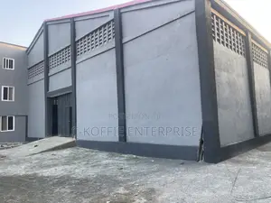 1,200 SQM Warehouse + 6bedrooms at Achimota for Rent