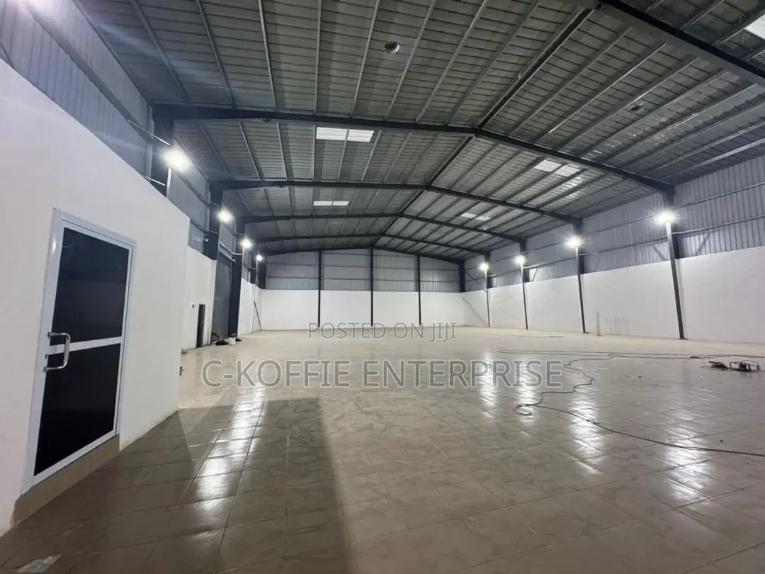 1,350sqm Warehouse at Achimota for Rent