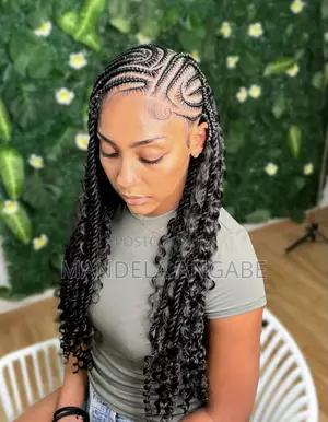 Hairstyles and Braiders Needed