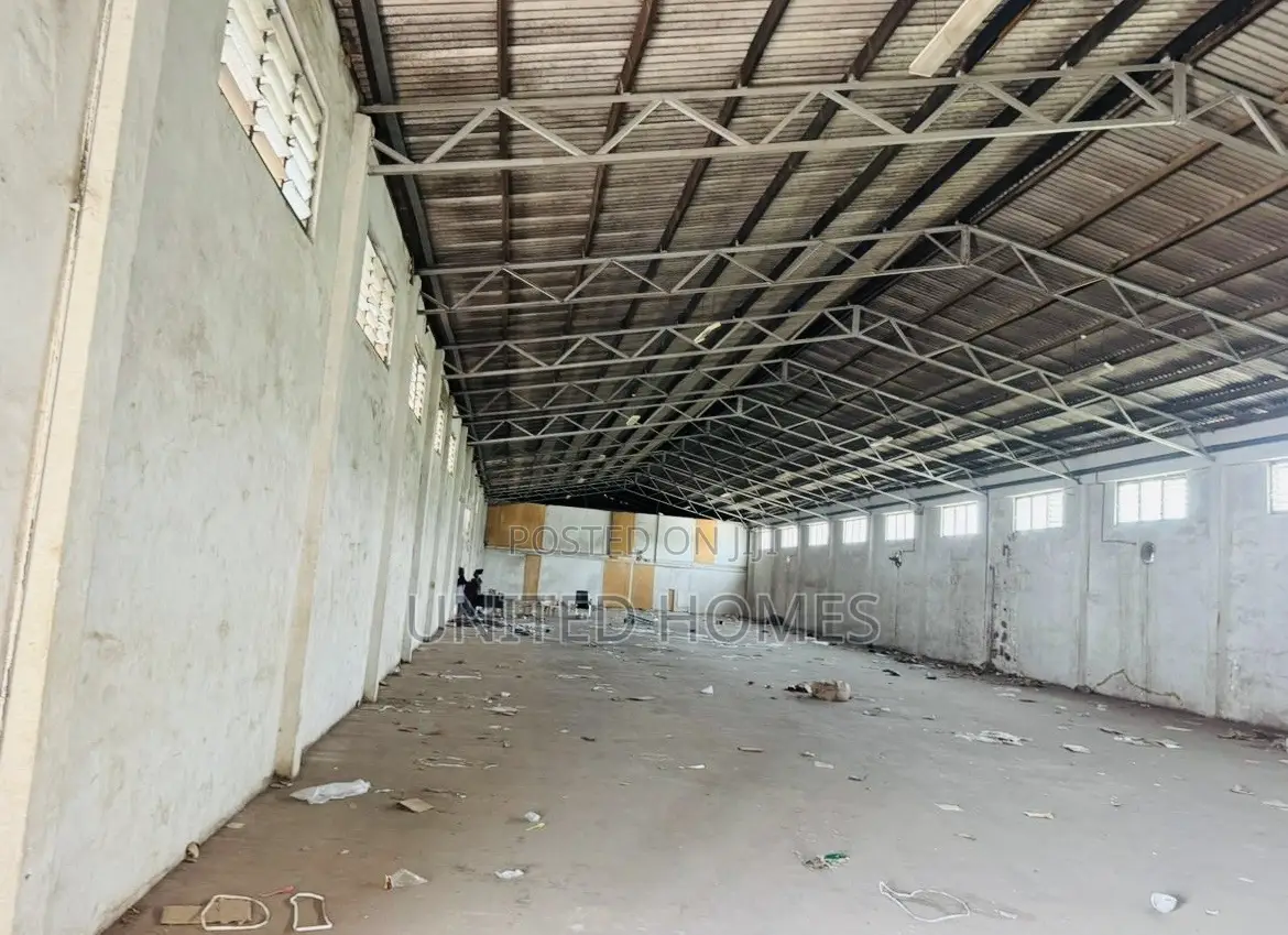 North Industrial Area Warehouse for Rent