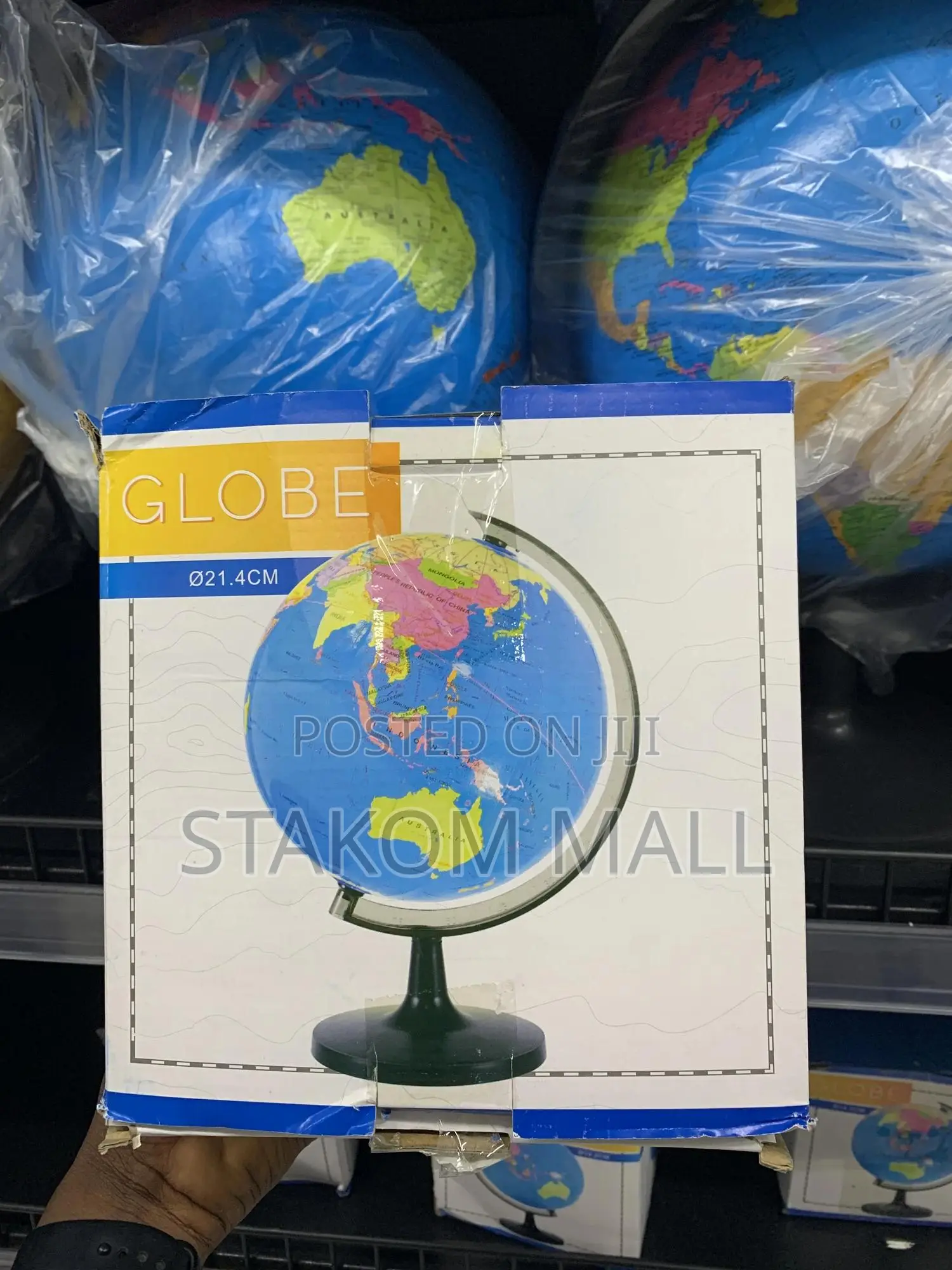 Globe - 32cm , 21.4cm , 14. 2 Cm