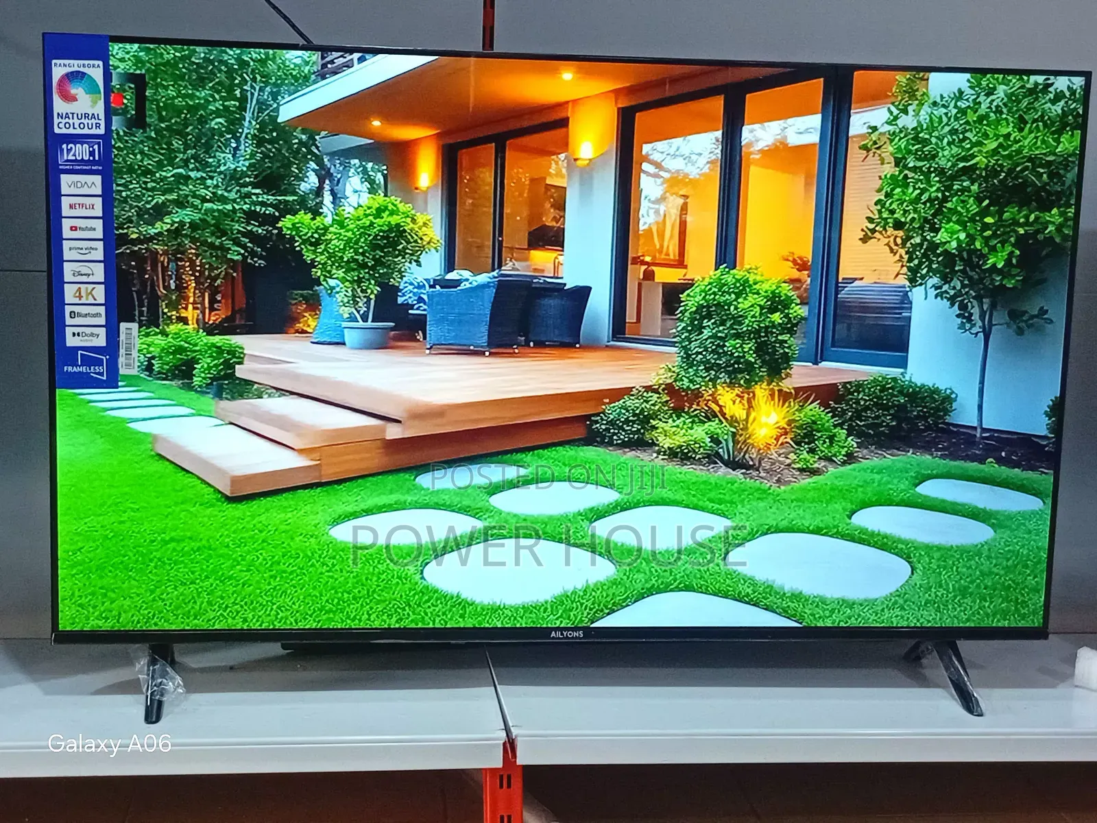 Smooth Display Ailyons 55′′ Smart Tv