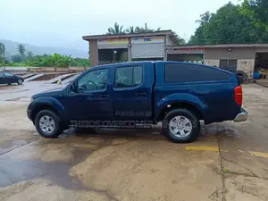 Nissan Navara 2005 Blue