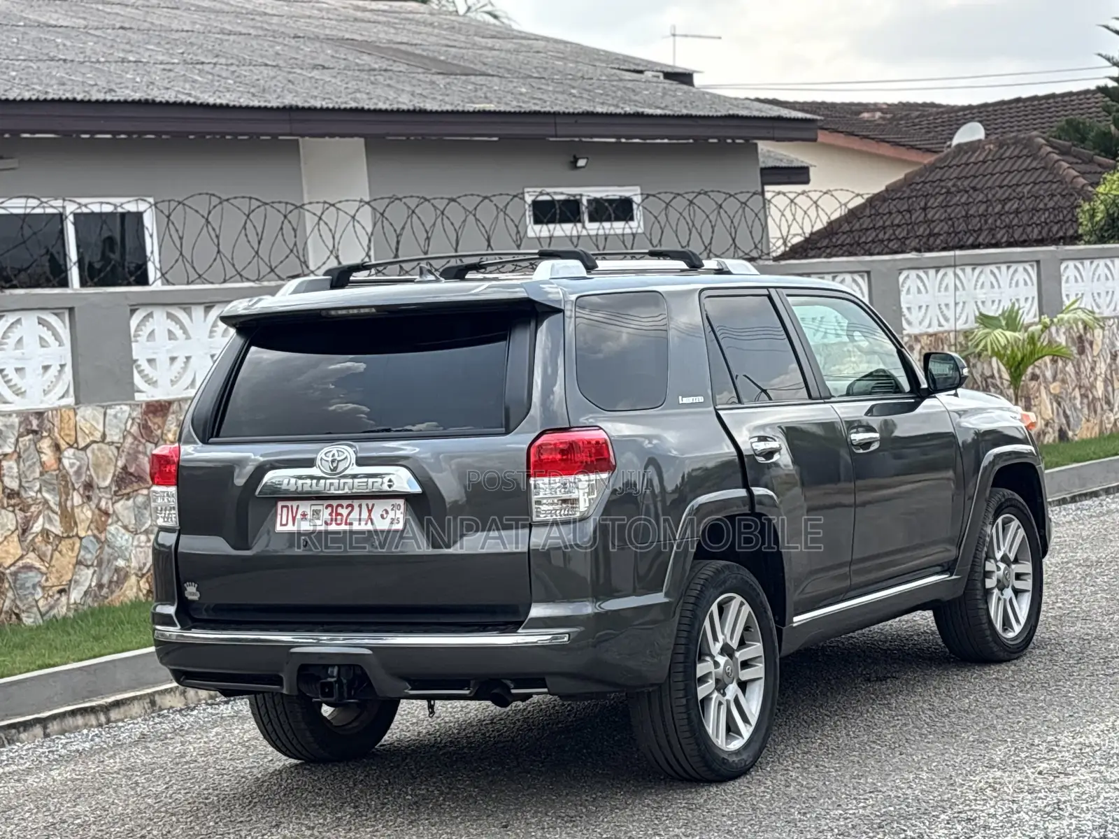 Toyota 4-Runner 2011 Gray