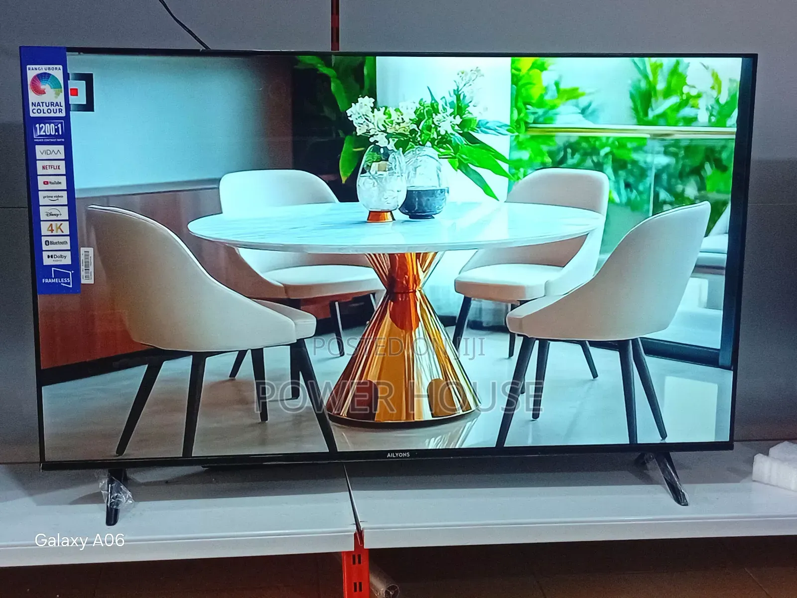 Ailyons 55′′ Screen Built for Smart Viewing