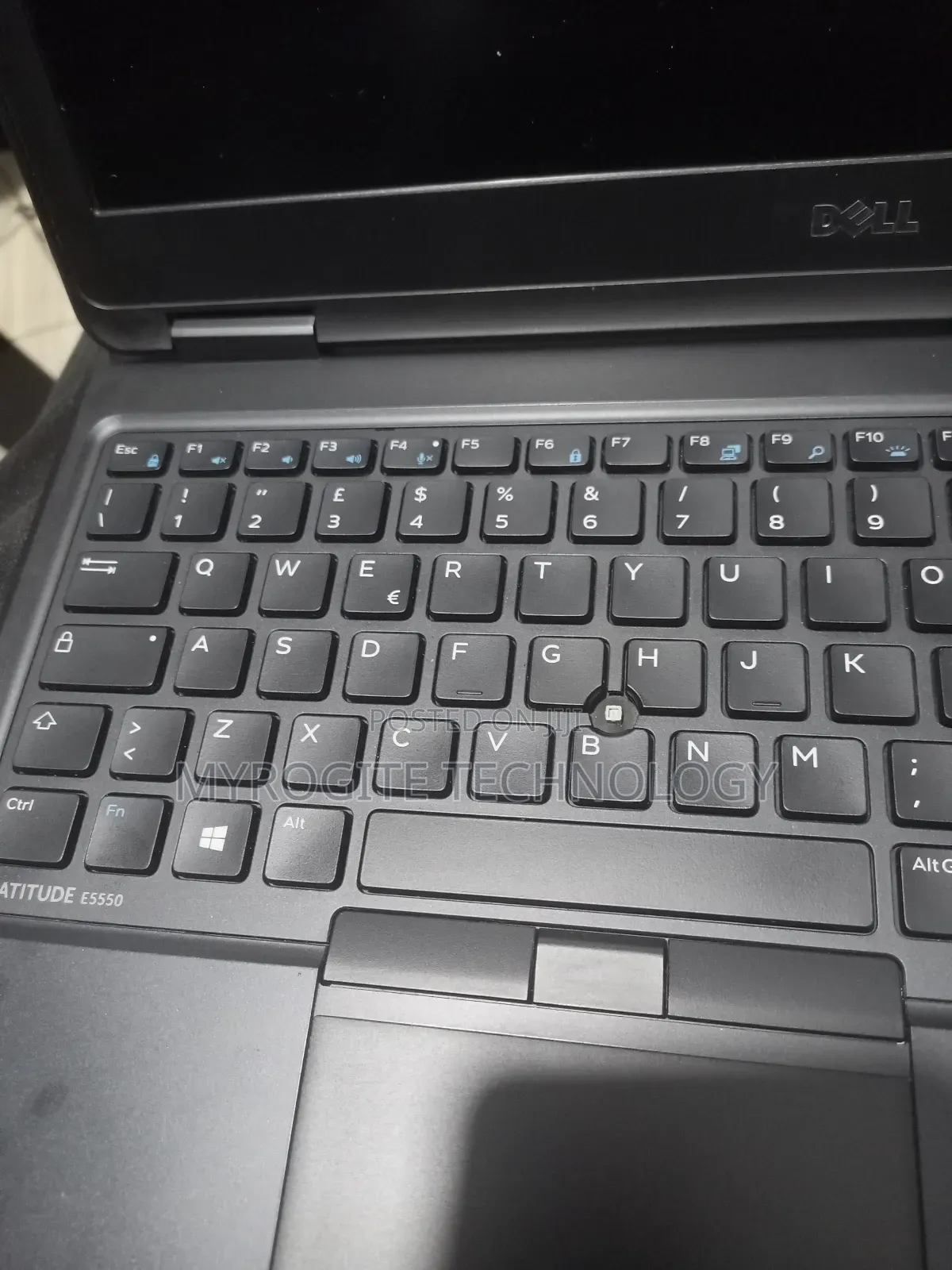 Laptop Dell Latitude 5550 8GB Intel Core i5 HDD+SSD 500GB