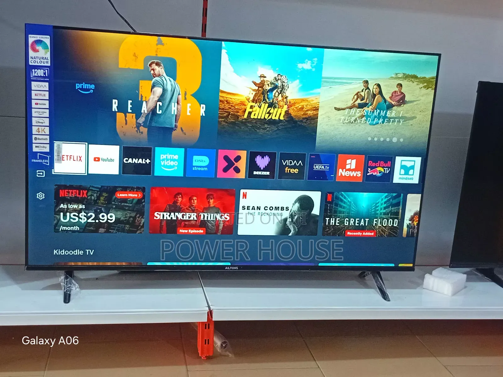 Ailyons 55′′ Smart Tv – Family Entertainment