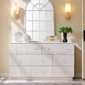 8 Drawer Dresser (Fluted)