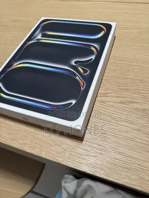 New Apple iPad Pro 13 (2025) 1 TB Black