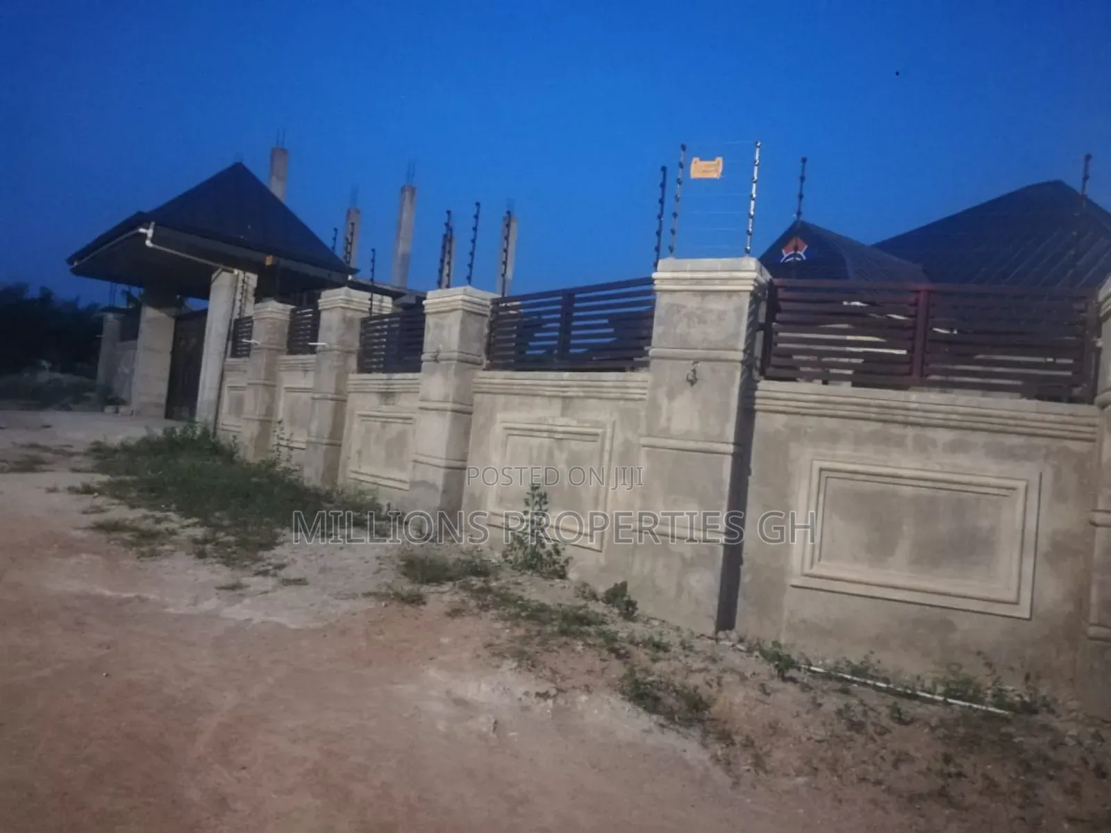4bdrm House in Millions Properties, Kumasi Metropolitan for sale