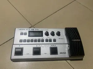 Boss Gt1b Bass Effect Pedal