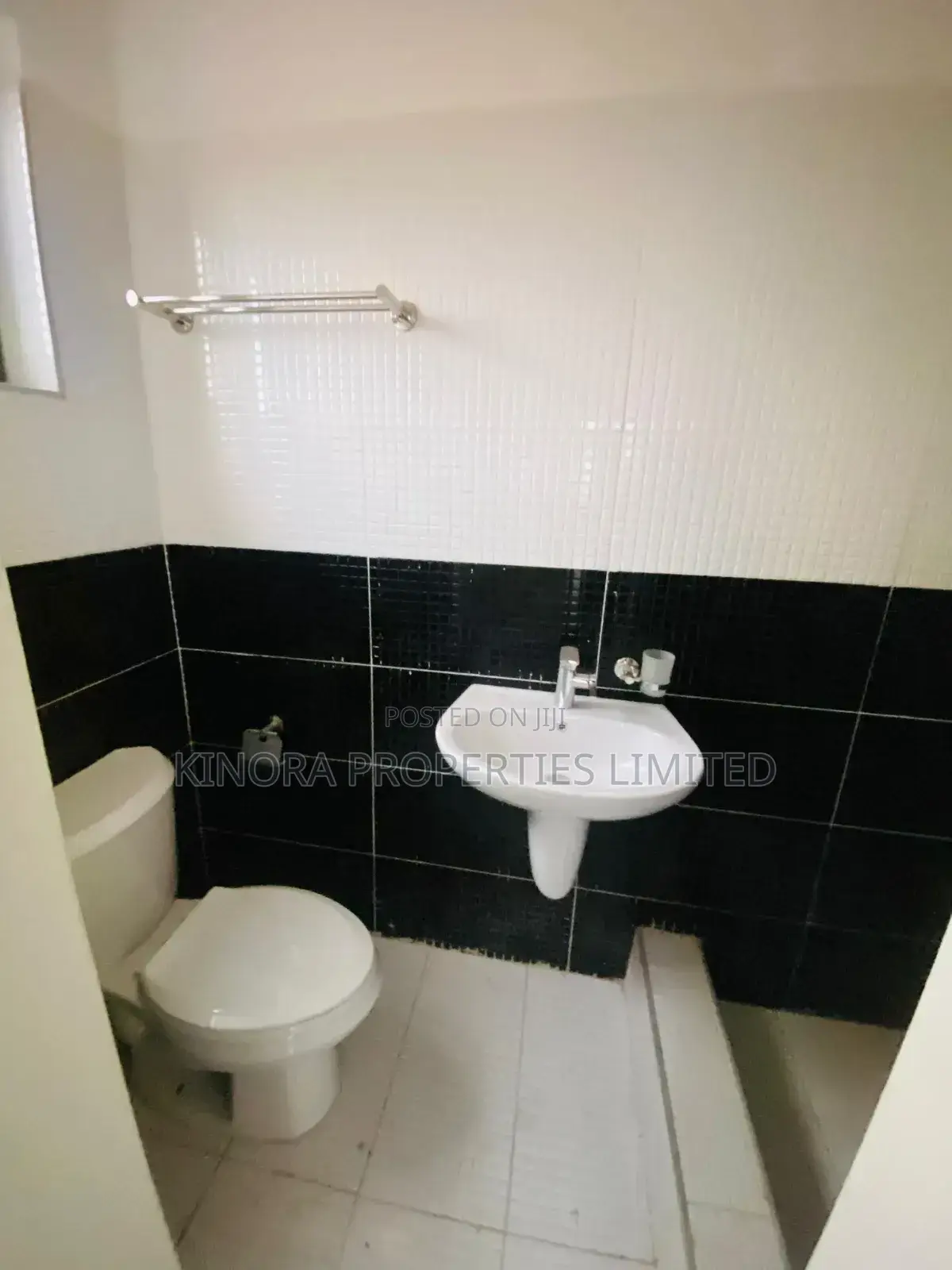 2bdrm Duplex in Oyarifa for sale