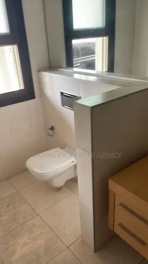 5bdrm House in Trasacco, East Legon for sale