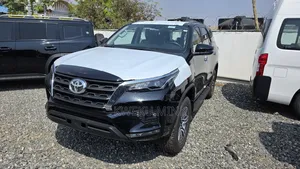 New Toyota Fortuner 2025 Black