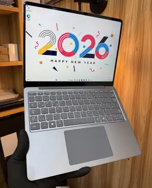 New Microsoft Surface Laptop 16GB Qualcomm Snapdragon X Plus SSD 512GB