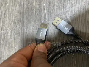 Stouchi Display Port Cable 2.1 2m 80gbps