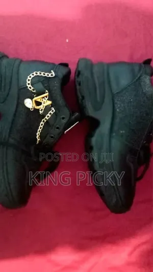 Black Sneakers