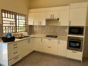 3bdrm House in Tema Metropolitan for rent