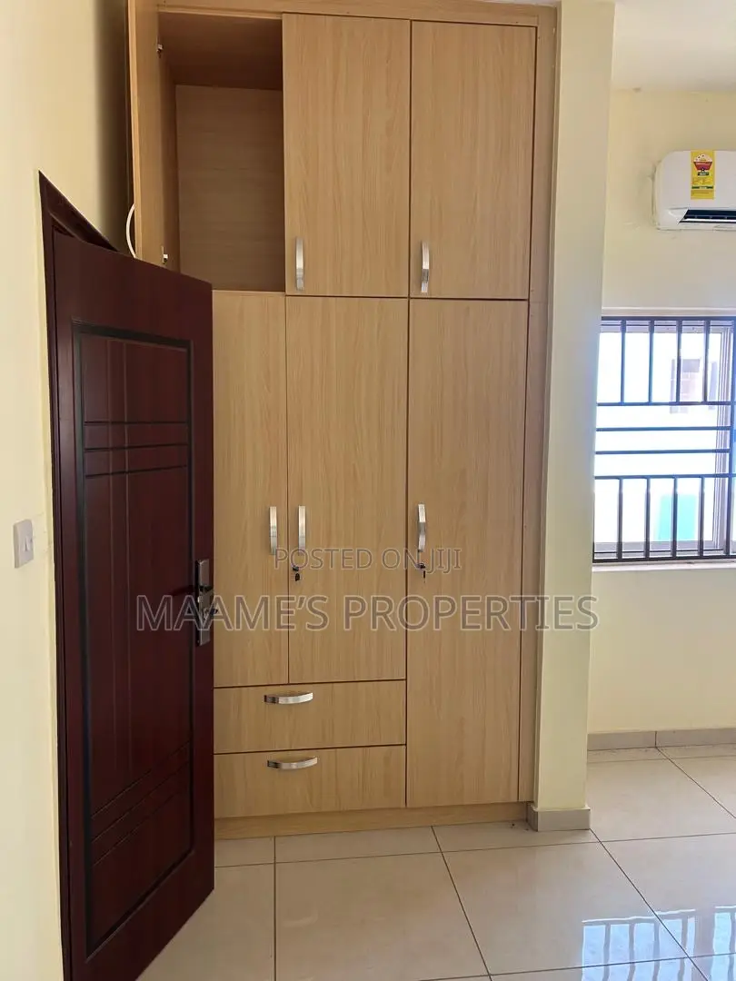 3bdrm House in Tema Metropolitan for rent