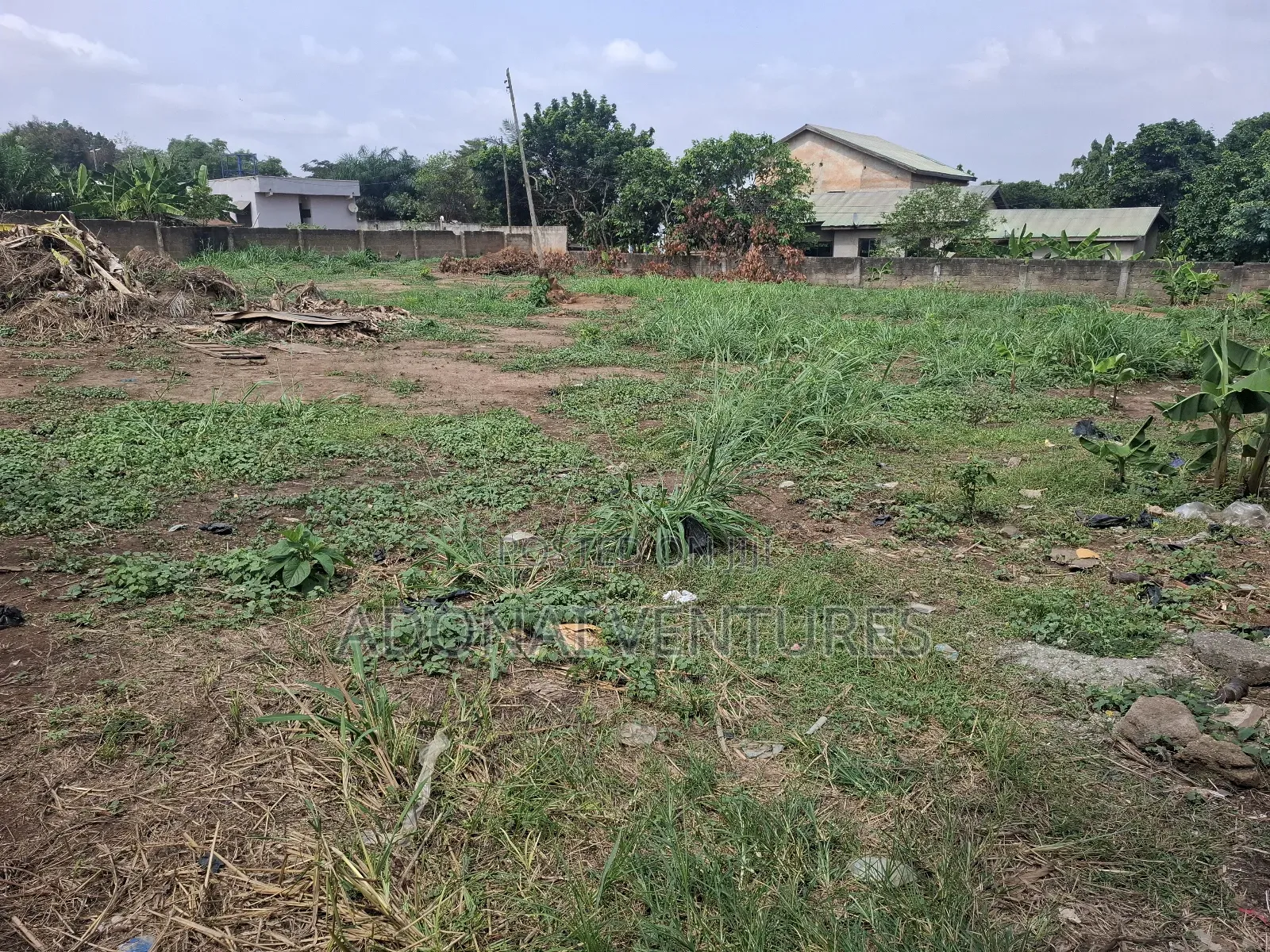 One Full Plot of Land for Sale in Ahodwo Daban