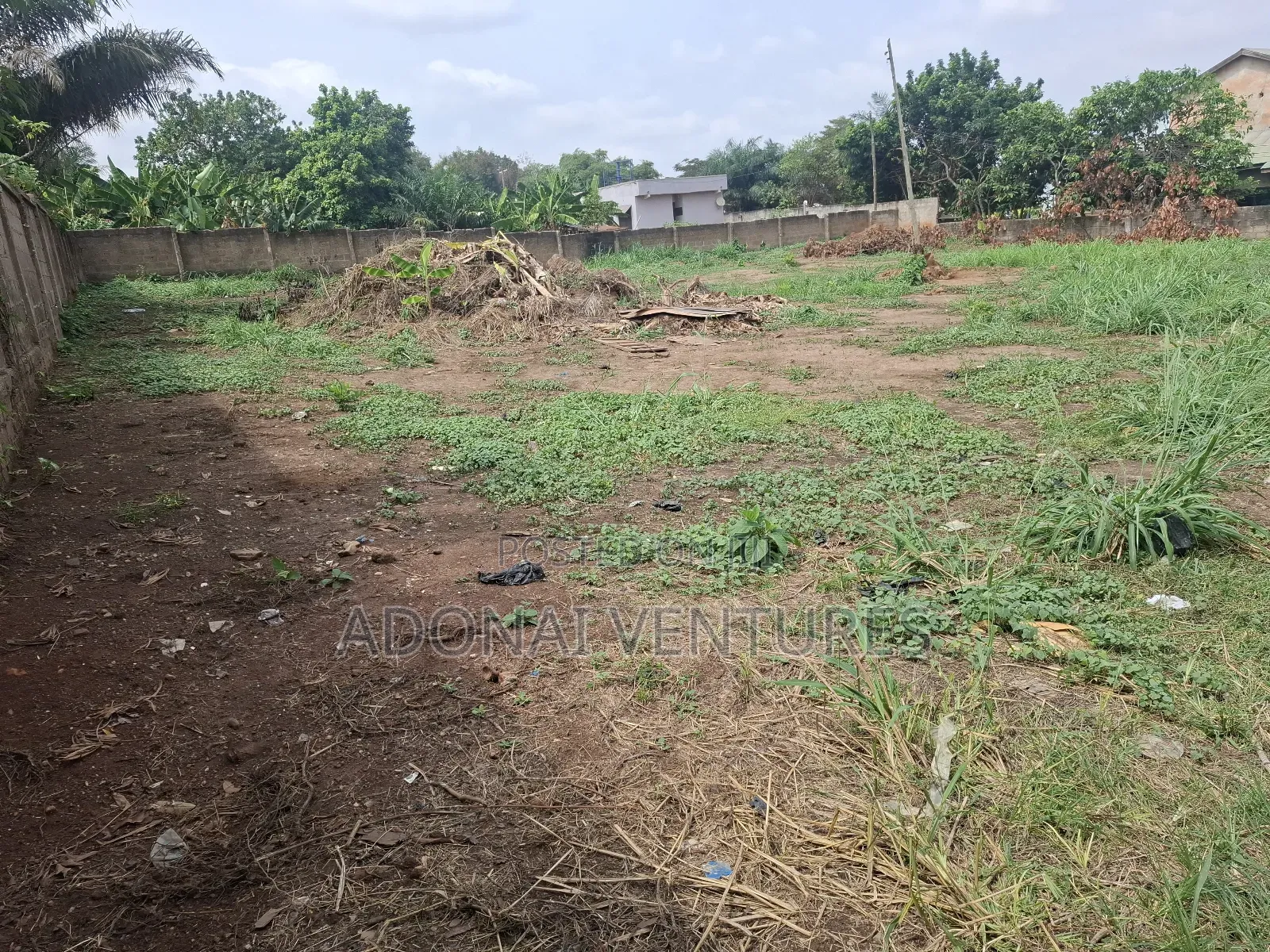 One Full Plot of Land for Sale in Ahodwo Daban