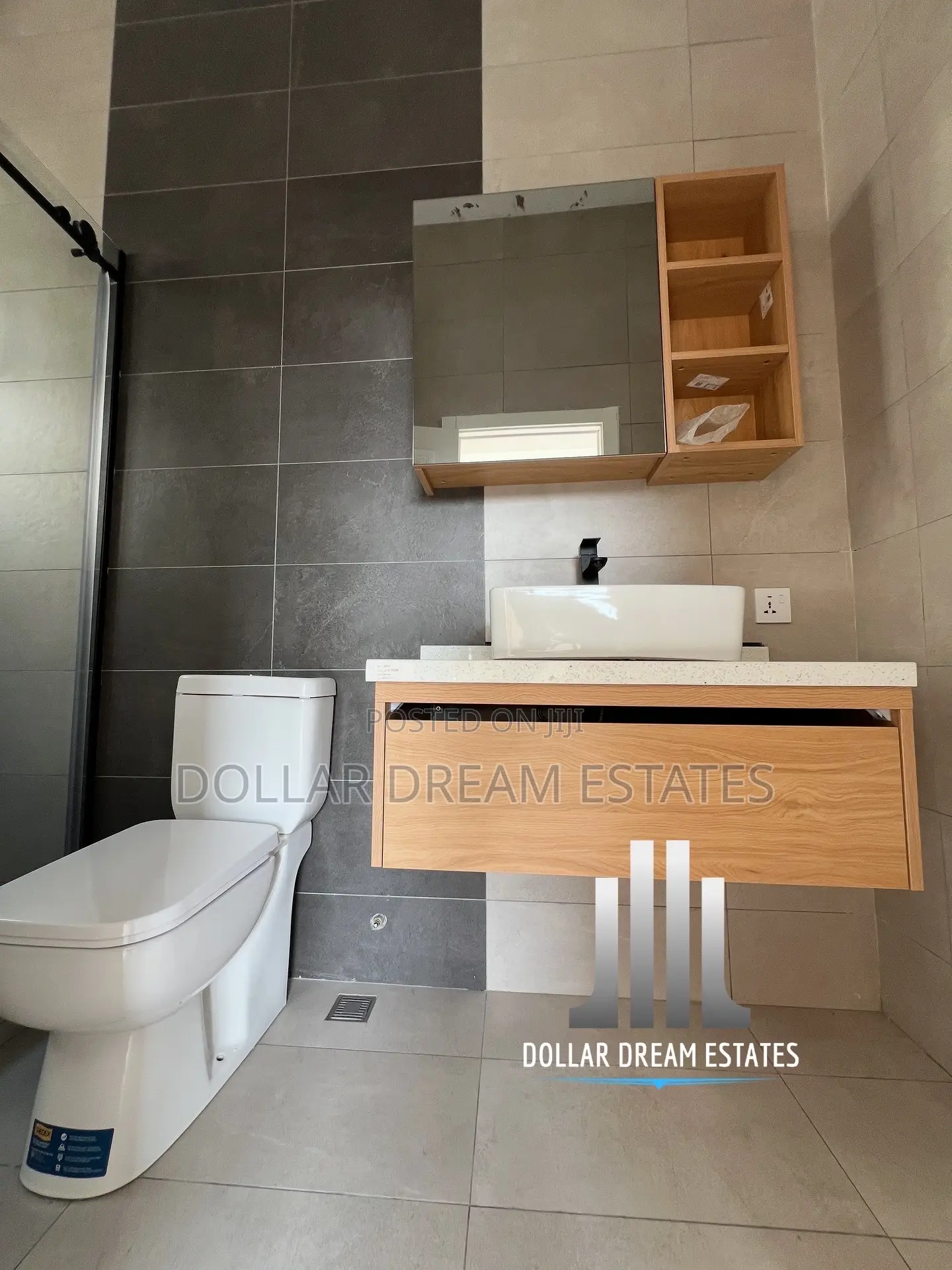 4bdrm House in Adjiriganor for rent