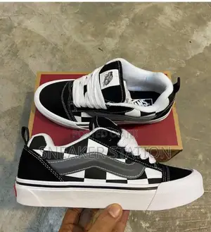 Vans Knu Skool Mega Check Sneaker