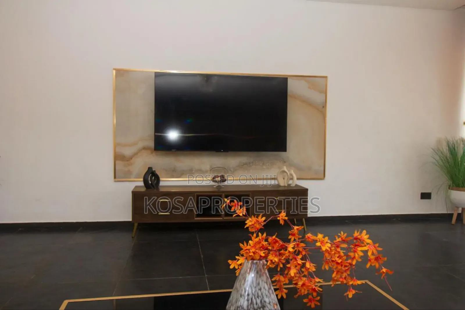Furnished 3bdrm Apartment in Dzorwulu, Dworwulu for sale
