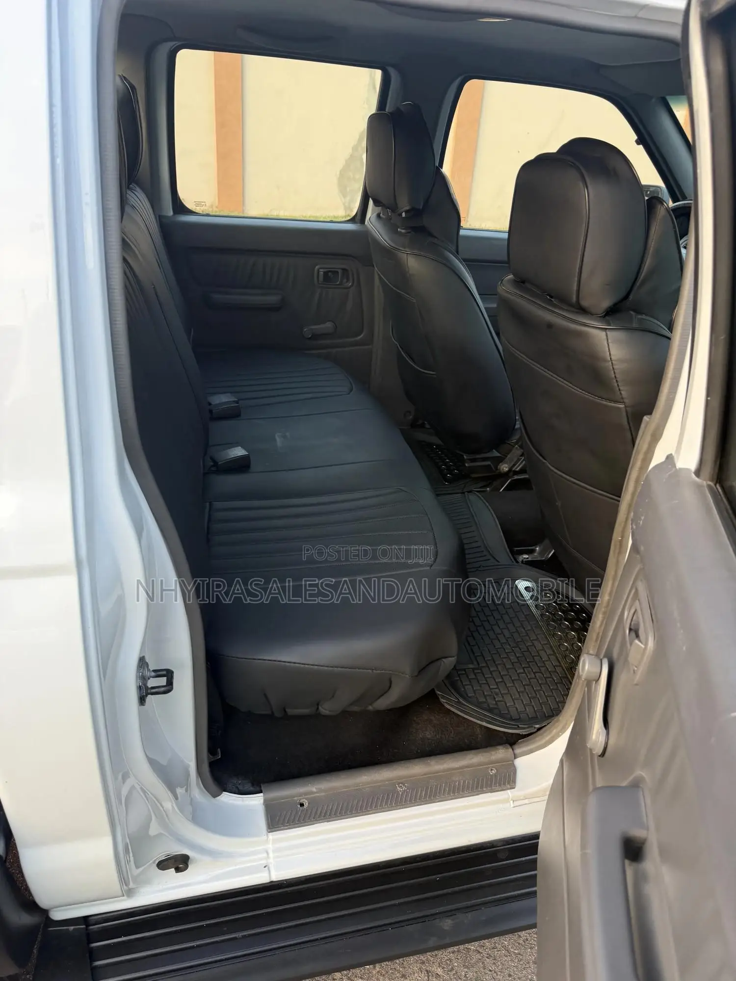 Nissan Hardbody 2019 White