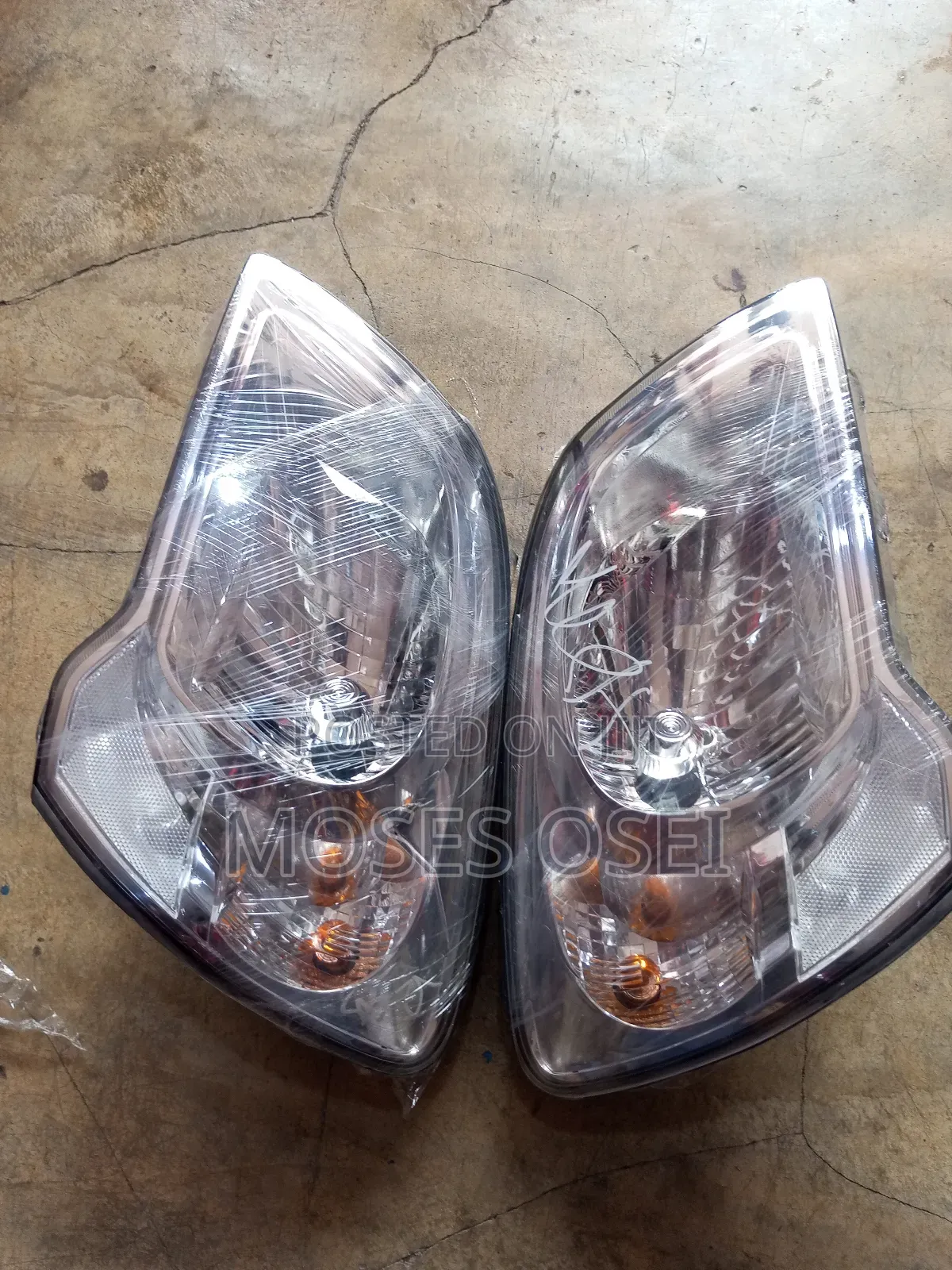 Kia Sportage 2010 Headlight