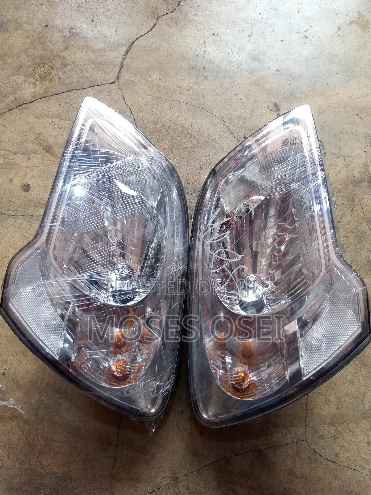Kia Sportage 2010 Headlight