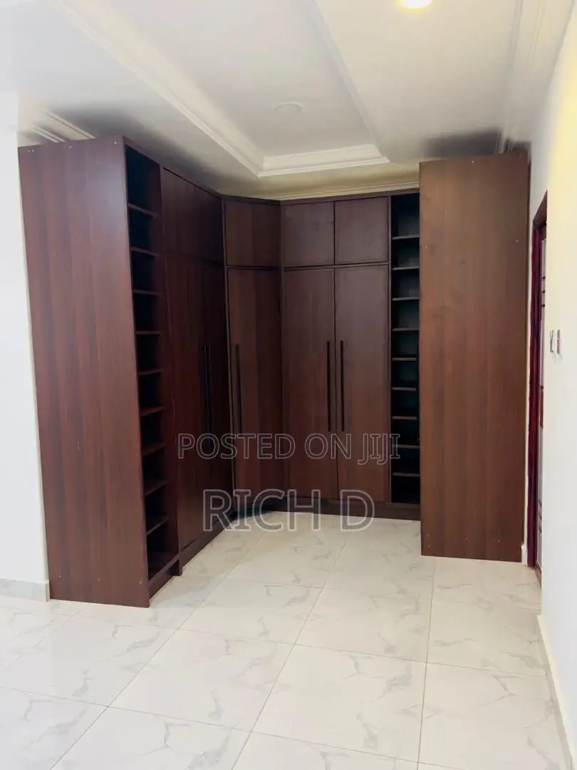 Furnished 4bdrm House in Ga South Municipal for sale
