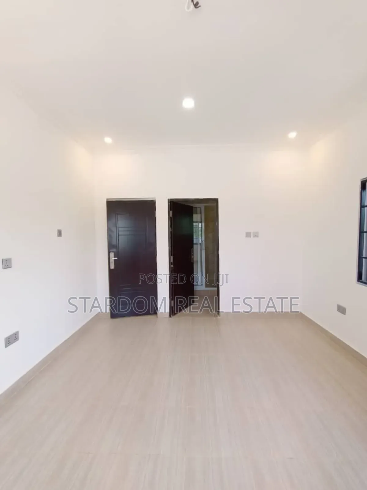 3bdrm Bungalow in Amrahia, Adenta for sale