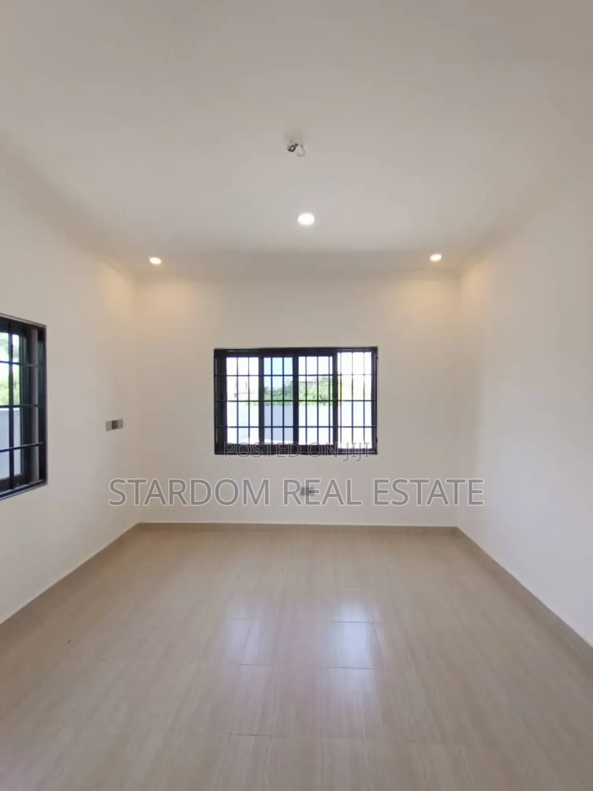 3bdrm Bungalow in Amrahia, Adenta for sale