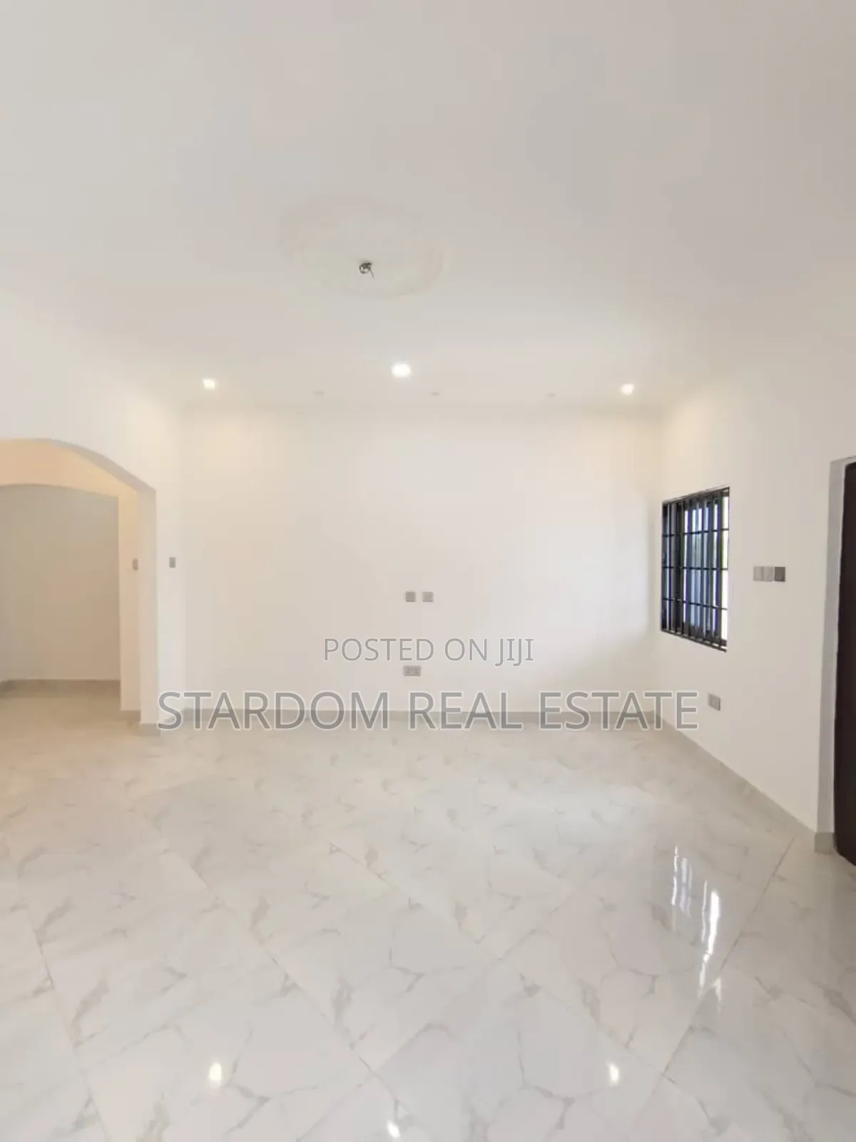 3bdrm Bungalow in Amrahia, Adenta for sale