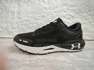Under Amour Sneakers
