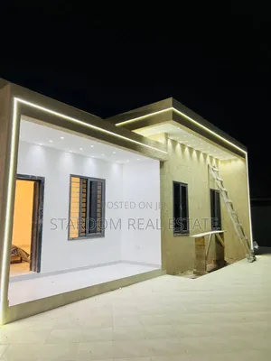 3bdrm Bungalow in Lakeside Estate for sale