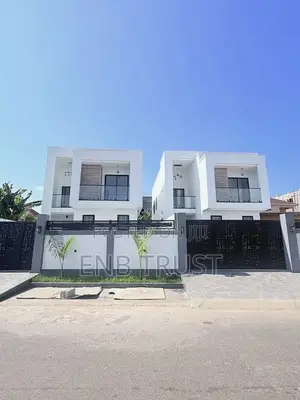 4bdrm House in Sakumono for sale