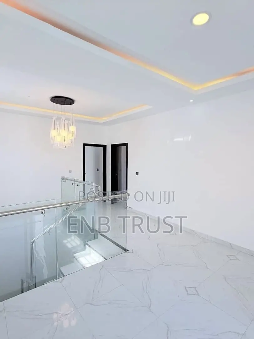 4bdrm House in Sakumono for sale